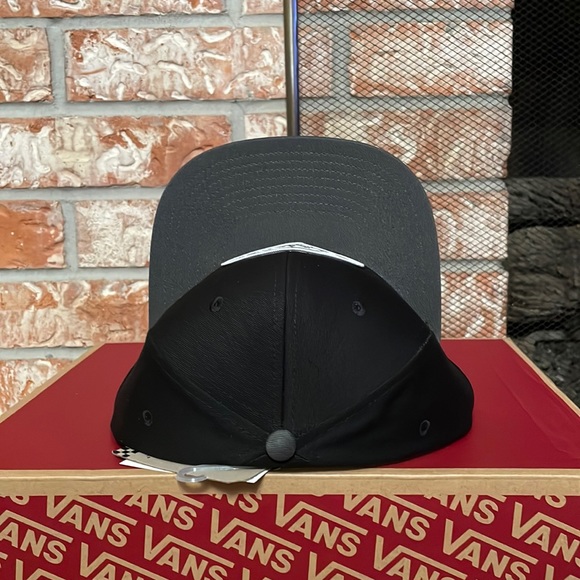 Vans  snap back baseball Cap black and gray - Picture 6 of 7